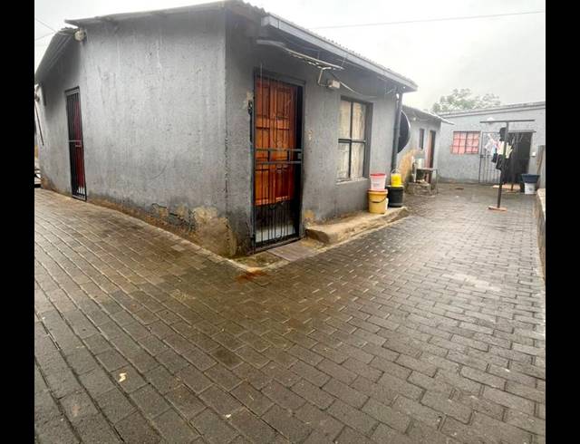 0 BEDROOM HOUSE FOR SALE IN COSMO CITY